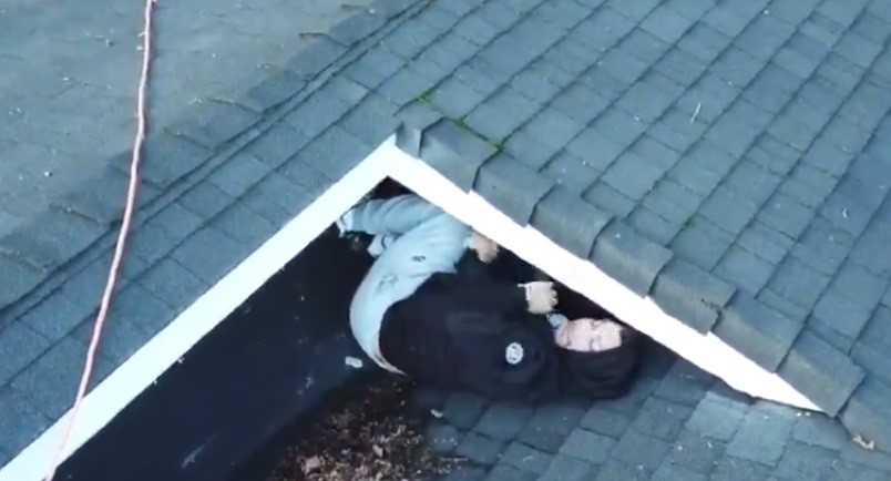 2021 03 Image19 Police K9 Drone Help to Arrest Wanted Man on Roof